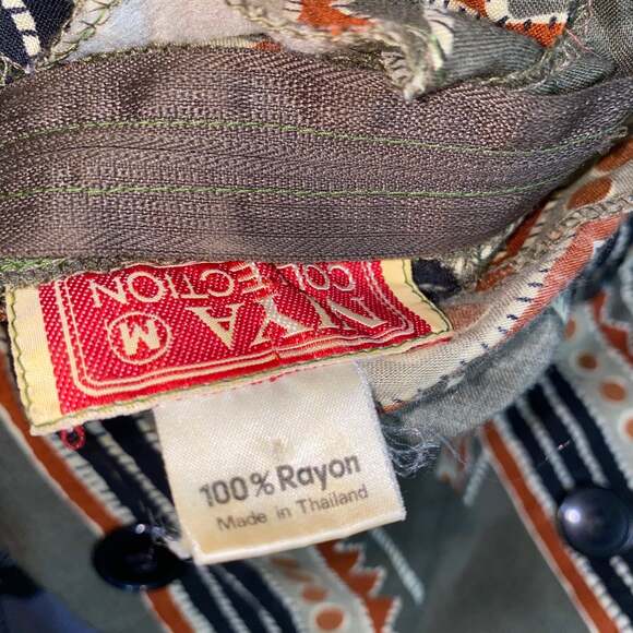 Vintage Niya Collection Tribal Aztec Print Dress Long Sleeve Asymmetrical Button - Picture 6 of 6